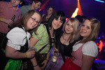 Dirndl Clubbing 12011005