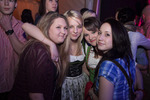 Dirndl Clubbing 12011107