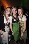 Dirndl trifft Lederhosn 12082676