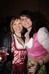 Dirndl trifft Lederhosn 12082707