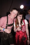 Dirndl trifft Lederhosn 12082733