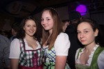 Dirndl trifft Lederhosn 12082745