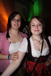 Dirndl trifft Lederhosn 12082768