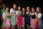 Dirndl trifft Lederhosn 12082797