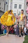 6. Fashion and Flower - Modenschau 12087070