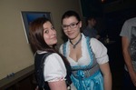 Lederhosen vs.Dirndl 12120007