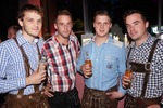 Dirndl Clubbing   12129480