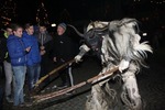 Perchtenlauf u. Adventmarkt - Schlüsslberg 12462934