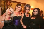 We love the 90s Halloween Party  13622626