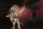 Adventmarkt & Perchtenlauf 13672775