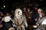 Adventmarkt & Perchtenlauf 13672847