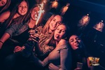 Kiss & Bang 14610785
