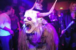 Krampus trinkt Schampus 2047030