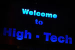 HIGH TECH 18384423