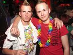 SZENE1-HAWAII-PARTY 2475336