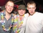 SZENE1-HAWAII-PARTY 2475391