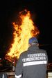 Schwimmendes Sonnwendfeuer