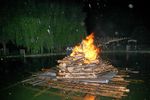 Schwimmendes Sonnwendfeuer 2712812