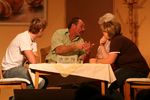 Theater: Haus mit Oma zu verkaufen 3144886