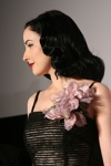 Autogrammstunde mit Dita von Teese 3484793