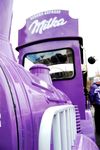 Milka Weihnachtstruck mit Sandra Pires 4901378