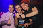 Caipi Spring vs. Sunglasses@night 5990566