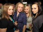 SZENE1-SCHOOL-OUT-PARTY 7607492