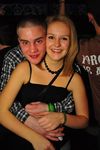 SZENE1-SCHOOL-OUT-PARTY 7608236