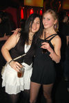 SZENE1-SCHOOL-OUT-PARTY 7611554