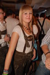 Lederhosn und Dirndl Night 7794945