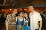 Lederhosn und Dirndl Night 7795051