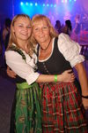 Lederhosn und Dirndl Night 7795056