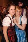 Lederhosn und Dirndl Night 7795057