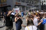 FLASHMOB - Wasserschlacht am Stephansplatz 2010 8462046