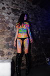 Flashing body painting night 8993667