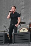 THE KILLERS BEIM TOP OF THE MOUNTAIN CONCERT 9518777