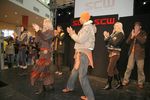 Mode- und Frisurenshow - SCW 971927