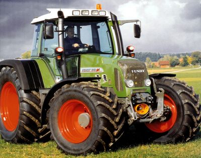 Gruppenavatar von Wer ihn lobt und wer ihn kennt, fährt einen Traktor Namens Fendt!