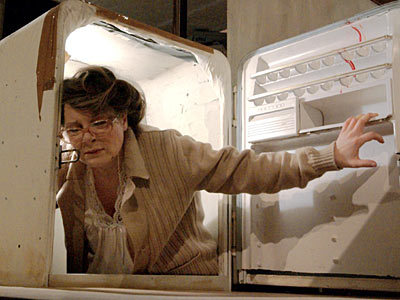 Gruppenavatar von stunden lang in den Kühlschrank kucken u. schauen was denn da drinnen ist, ist oft besser als fernsehen.
