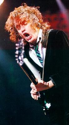 Gruppenavatar von Angus Young - mein vorbild