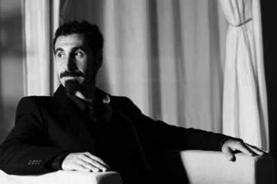 Gruppenavatar von --Serj Tankian Fans--