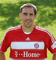 Gruppenavatar von Frank Ribery: Autounfall? Oder Mutter mit Intimpiercing?