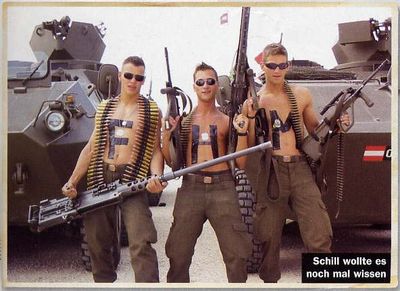 Gruppenavatar von Männer in Bundesheeruniformen sind extrem sexy :-)