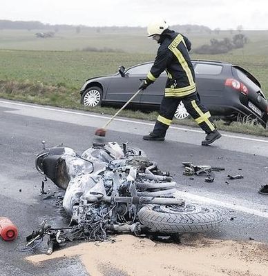 Gruppenavatar von Sehr tallentierte Mopedfahrer!(inen)!!