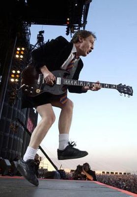 Gruppenavatar von Angus Young-Er ist der wahre Gott