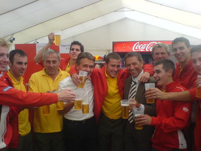 Gruppenavatar von Nur weil Jörg Haider mir ein Bier zahlt muss ich Ihn doch nicht wählen!?!