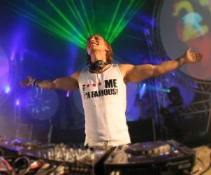 Gruppenavatar von if Jesus had a party﻿ David Guetta would be the DJ !!