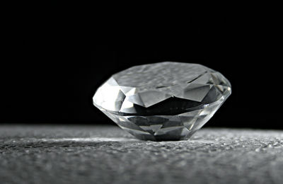 Gruppenavatar von Liebeskummer ist wie ein Diamant, man sollte ihn mit Fassung tragen.