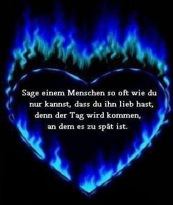 Gruppenavatar von ღ SagE einem MenscheN so ofT wie du nuR kannsT das du iHn lieBst...denn deR momenT wirD kommen an dem es zu späT ist..ღ 