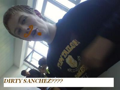 Gruppenavatar von DIRTY SANCHEZ...kum oida mochma erna an Bart ^^